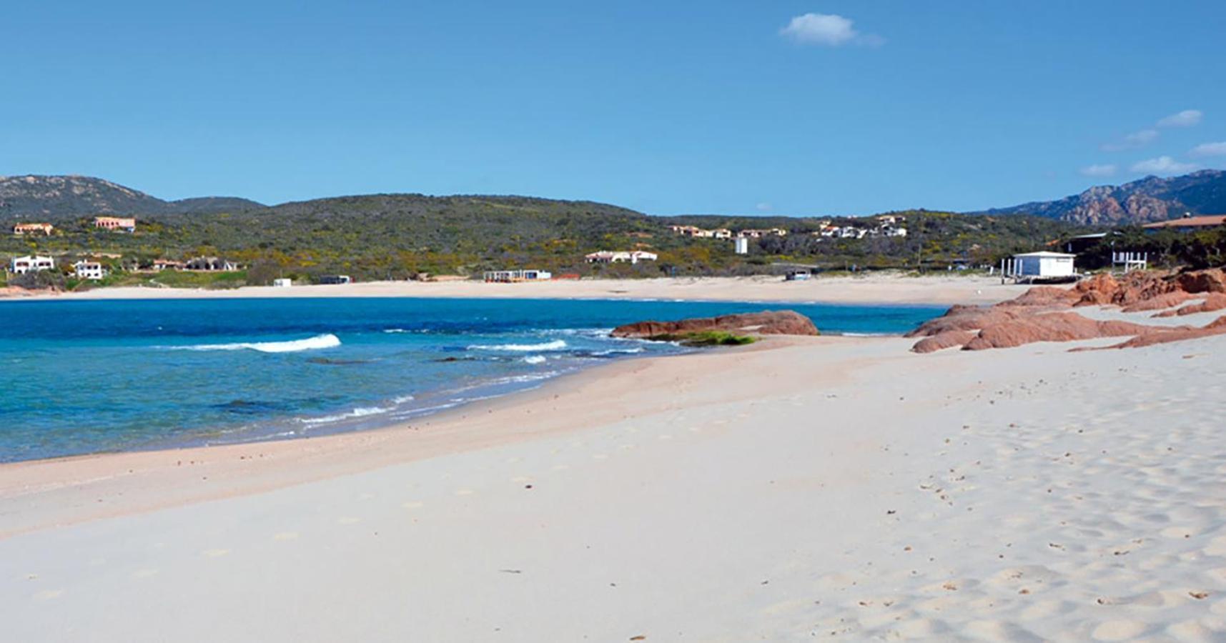 Gli Oleandri Di Calarossa - 5M Walk To The Beach 罗萨岛 外观 照片