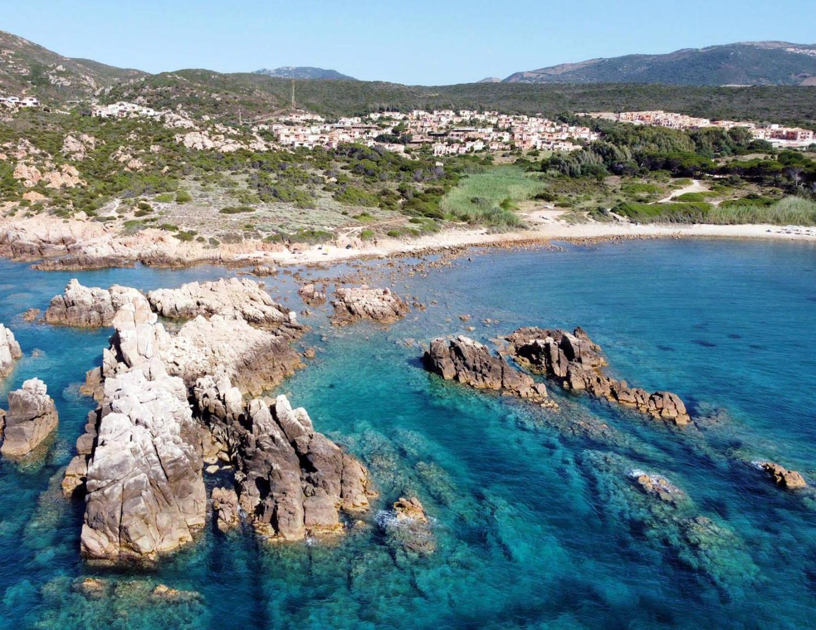 Gli Oleandri Di Calarossa - 5M Walk To The Beach 罗萨岛 外观 照片