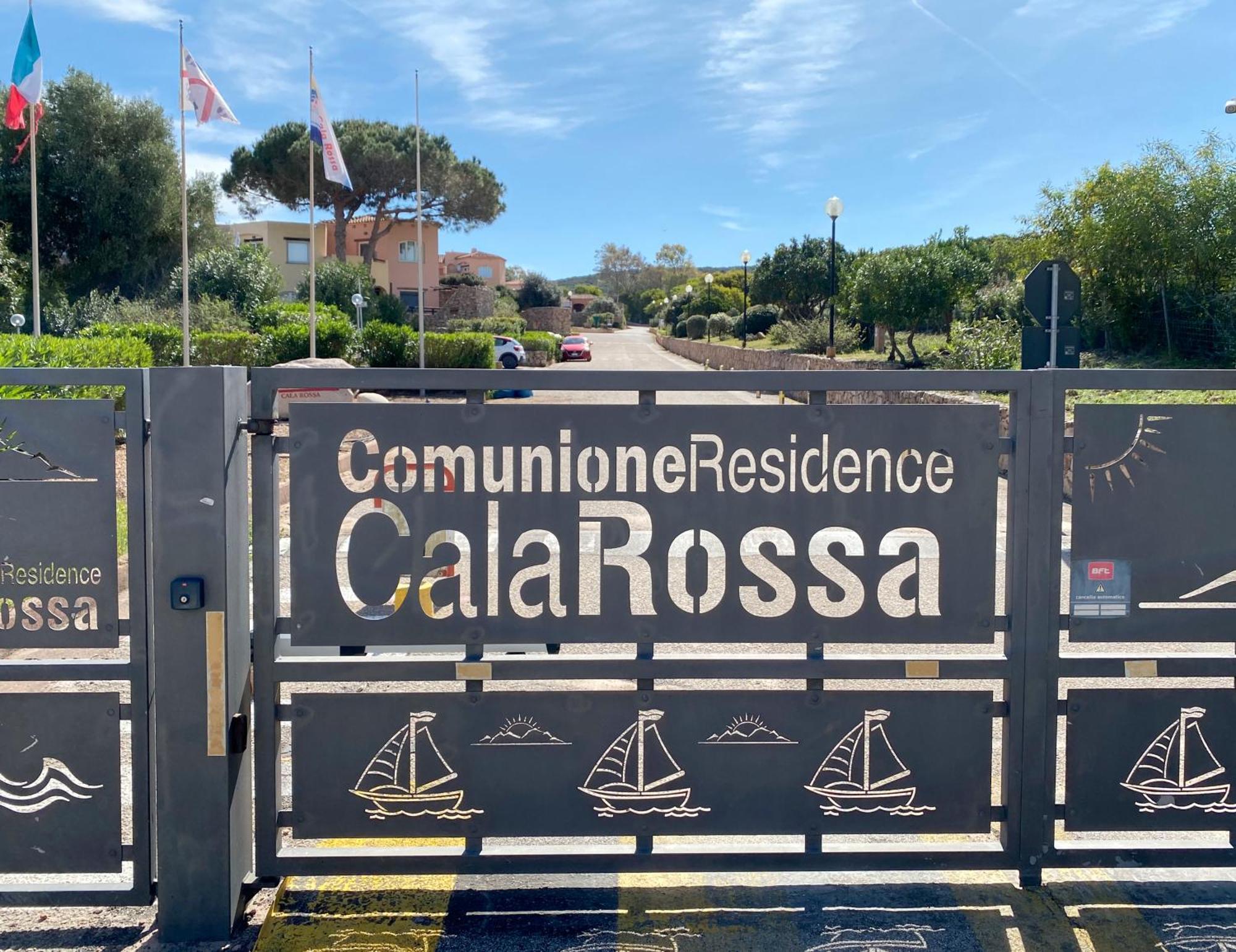 Gli Oleandri Di Calarossa - 5M Walk To The Beach 罗萨岛 外观 照片